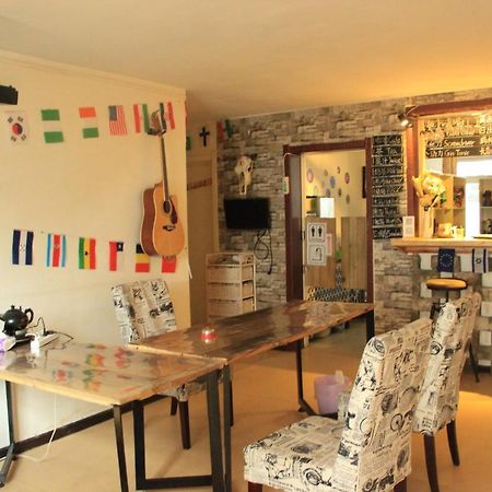 First Met Backpackers Hostel Čcheng-te Exteriér fotografie
